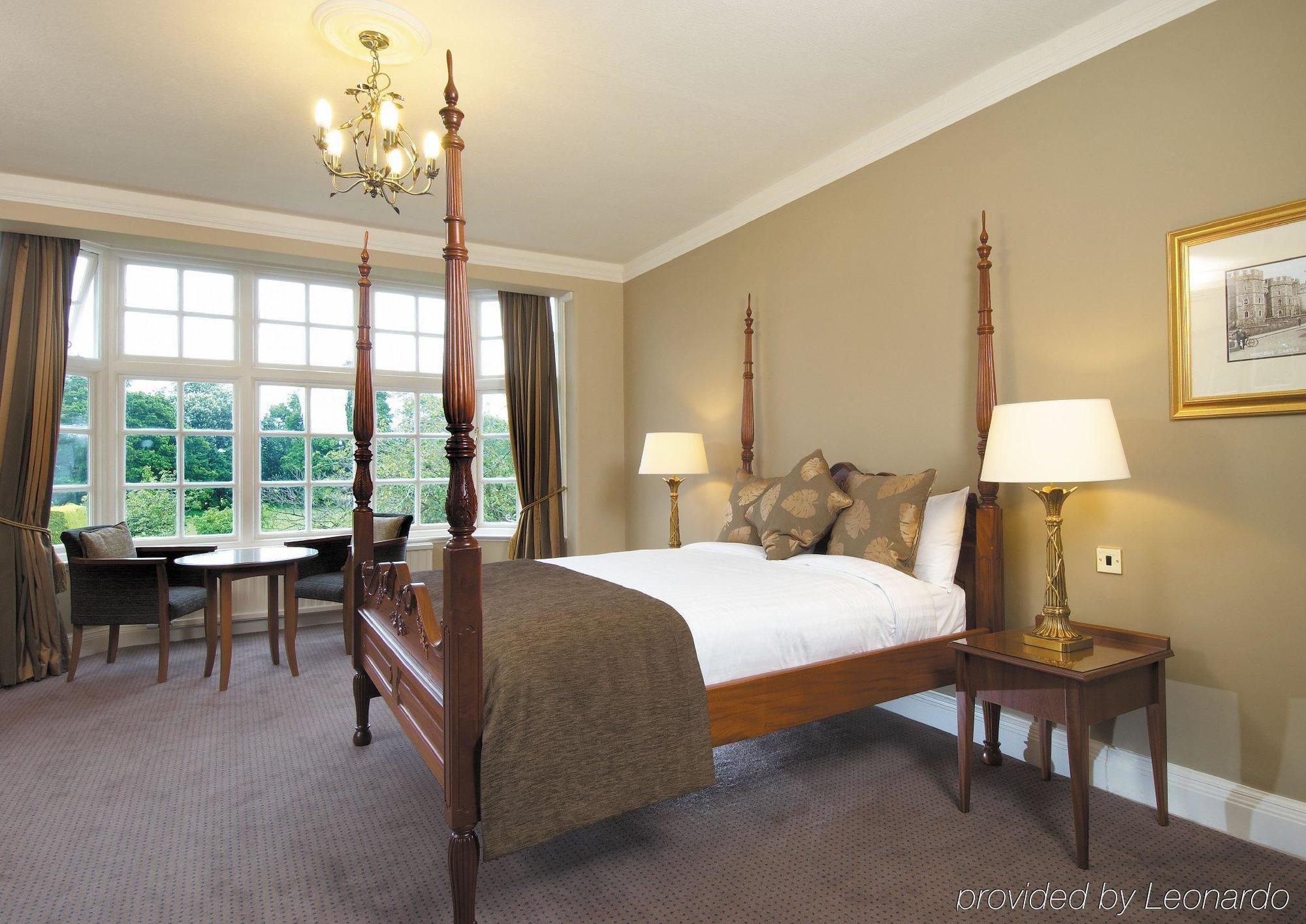 Grovefield House Hotel Slough Room photo