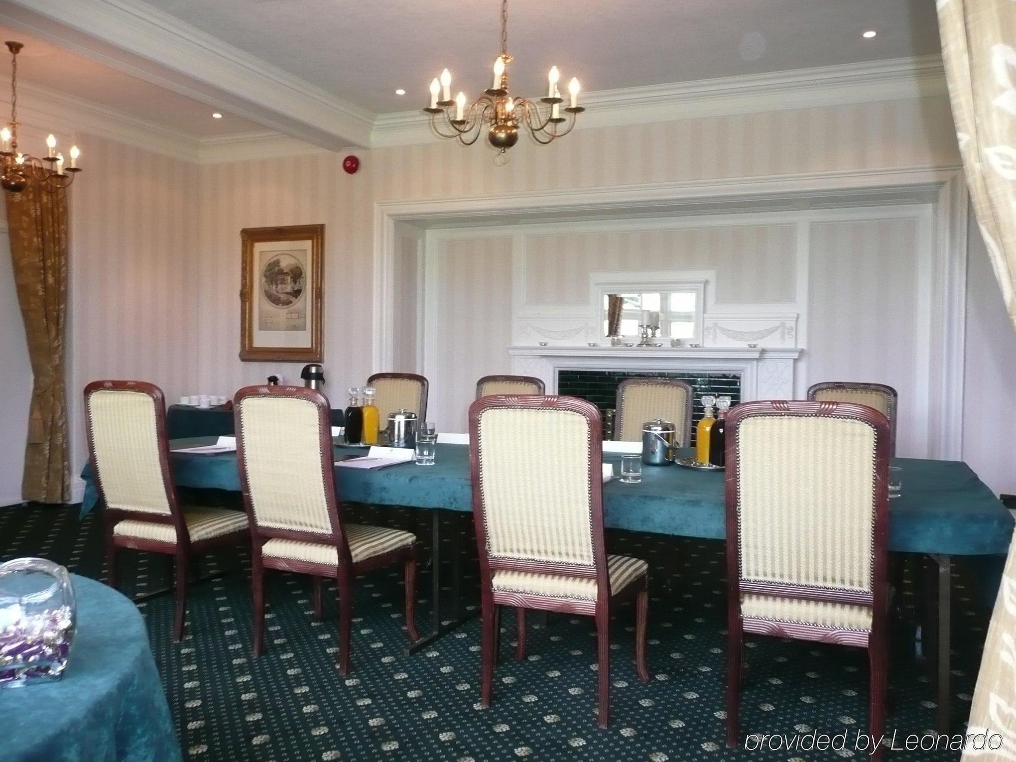 Grovefield House Hotel Slough Business photo